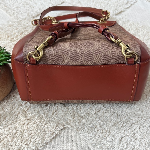 🍁NWT Coach Signature Parker Tan/Rust Backpack Rare Find! Gorgeous!! - Picture 5 of 14